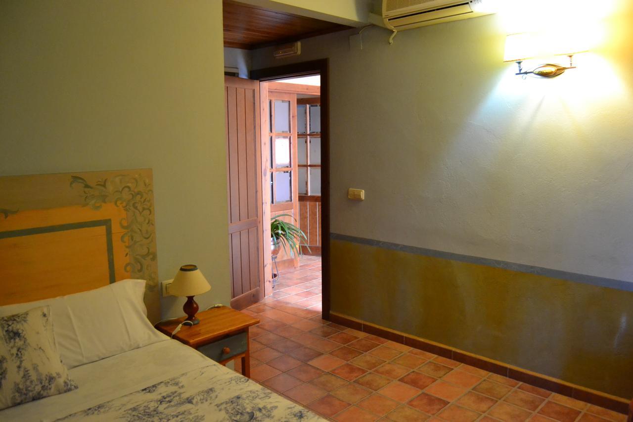 Hostal Toribio Galaroza Εξωτερικό φωτογραφία