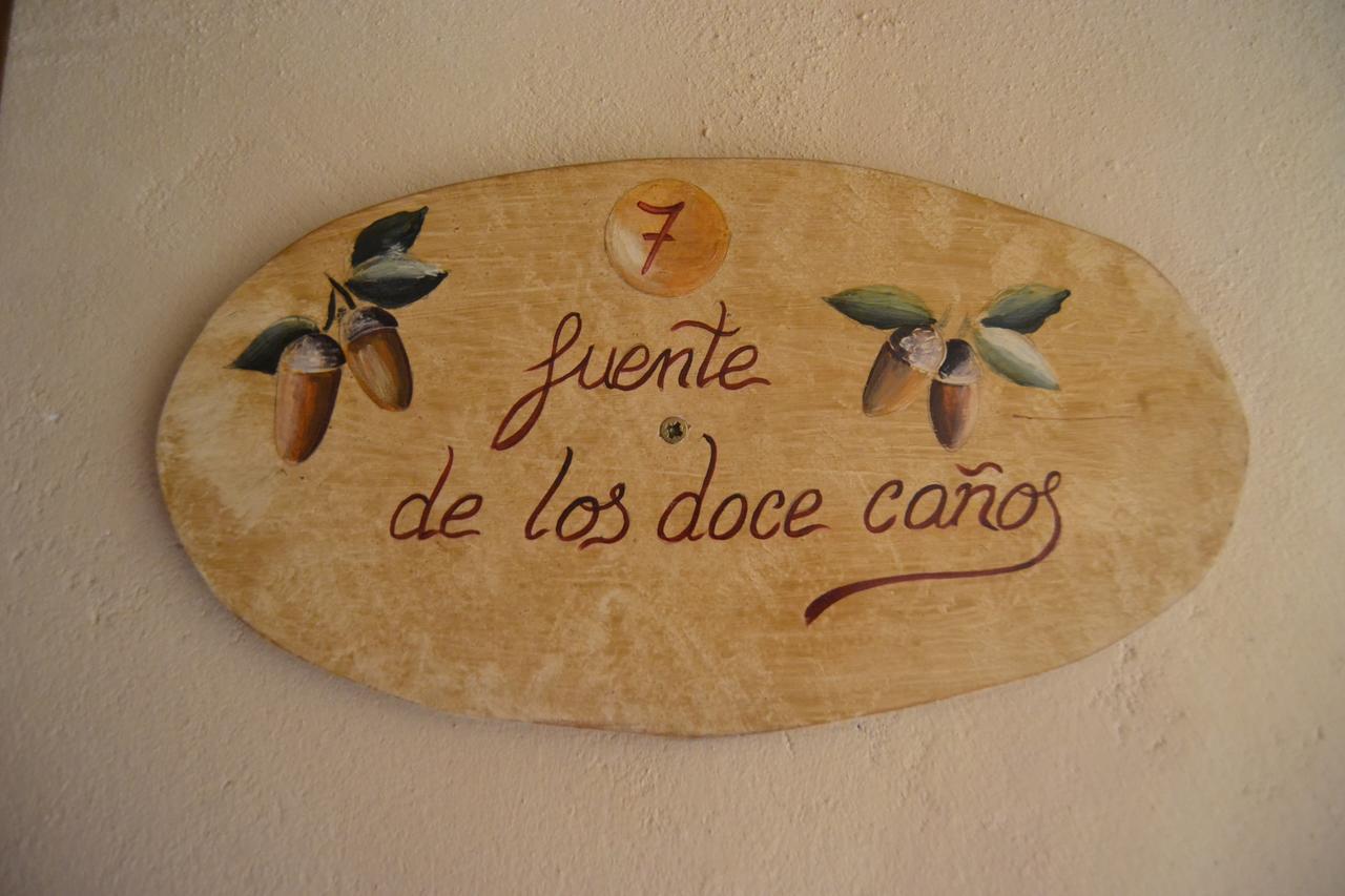 Hostal Toribio Galaroza Εξωτερικό φωτογραφία